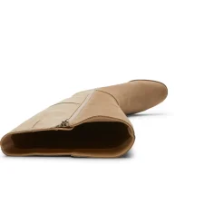 Botas E Botas><noscript><img width=